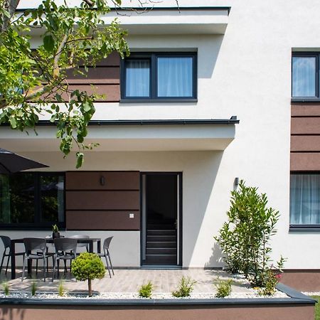Tempo Apartman Siófok Buitenkant foto
