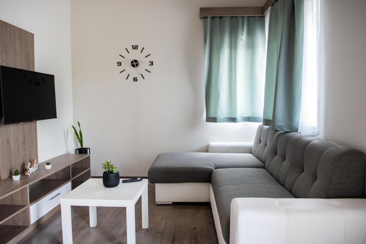 Tempo Apartman Siofok Appartement Buitenkant foto