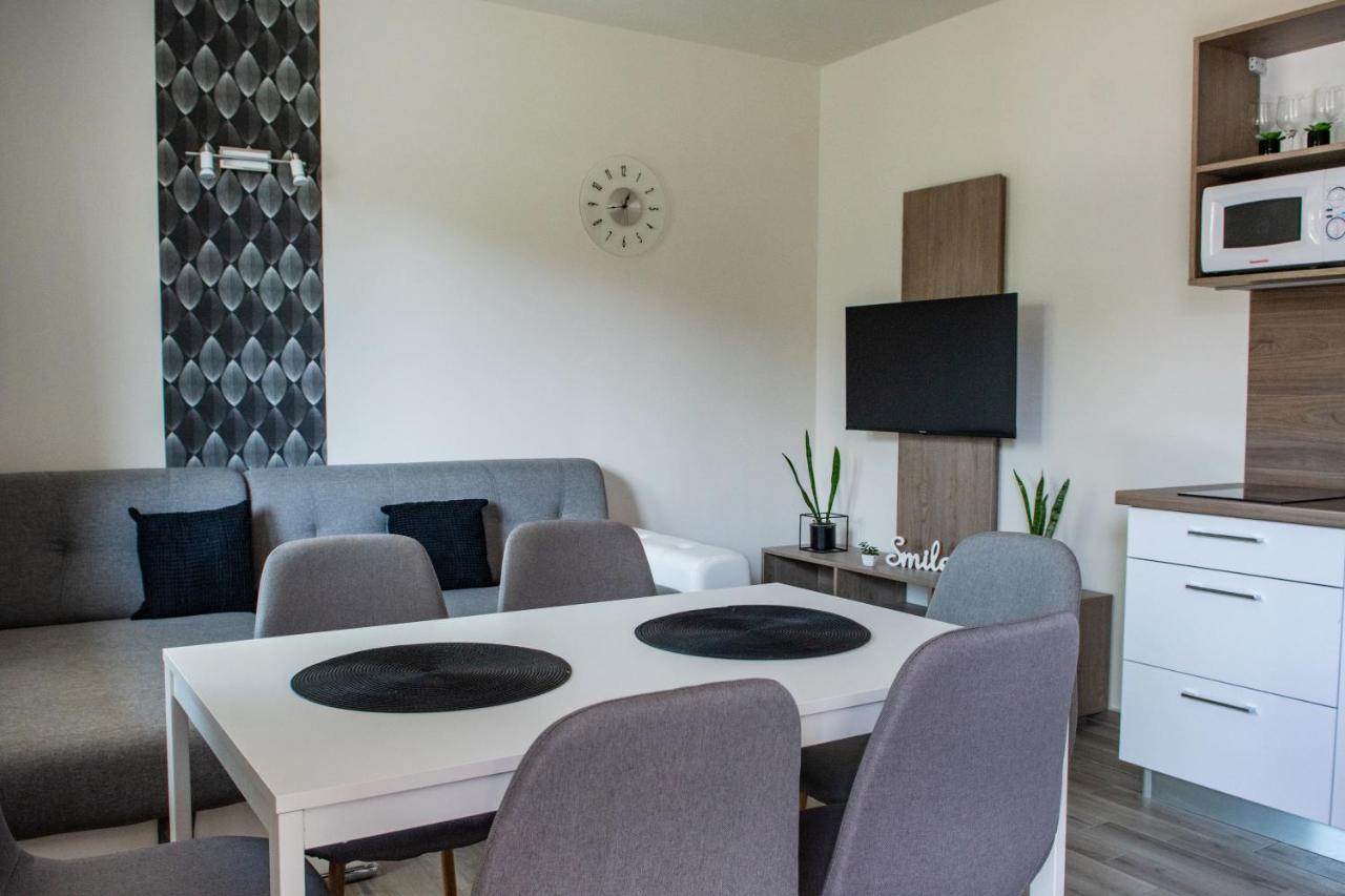 Tempo Apartman Siófok Buitenkant foto