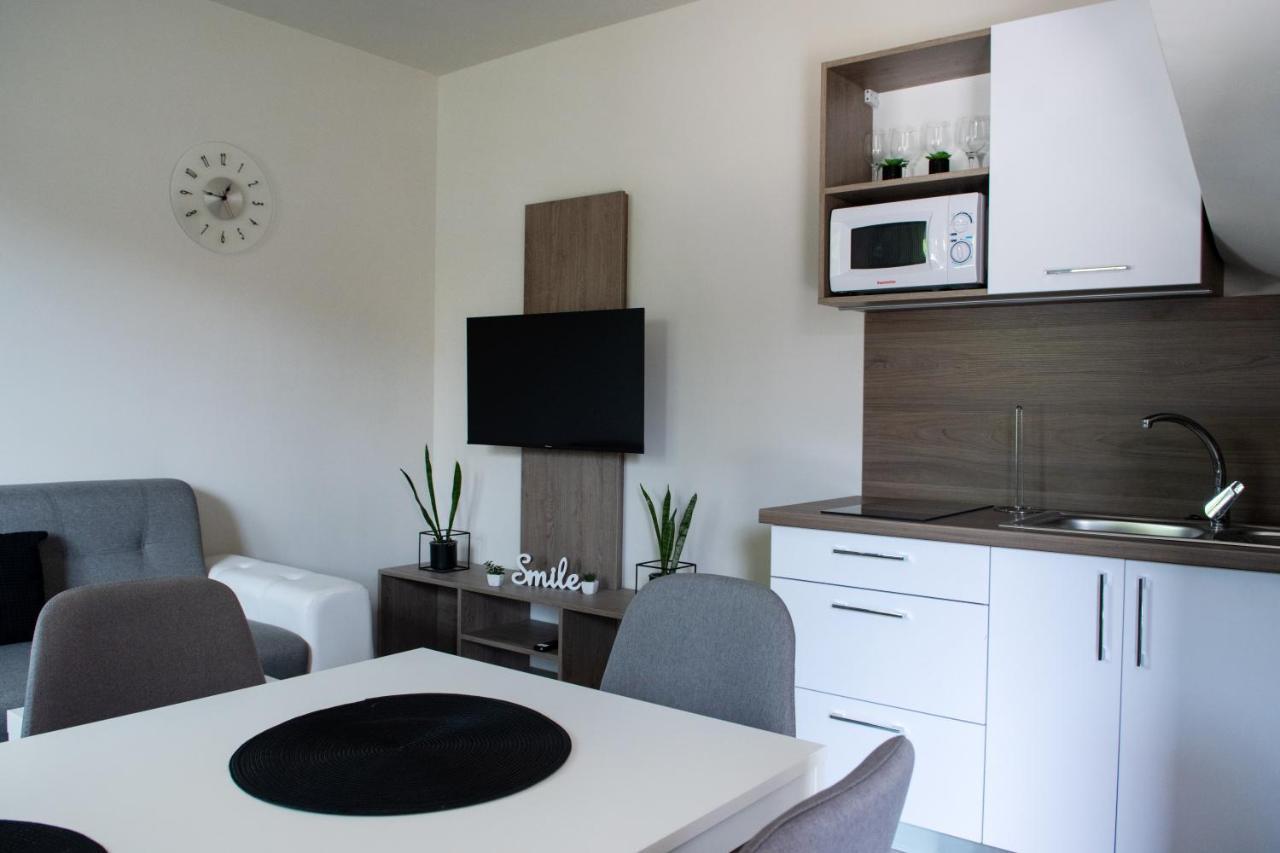 Tempo Apartman Siófok Buitenkant foto