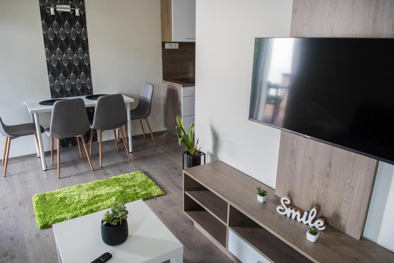 Tempo Apartman Siófok Buitenkant foto