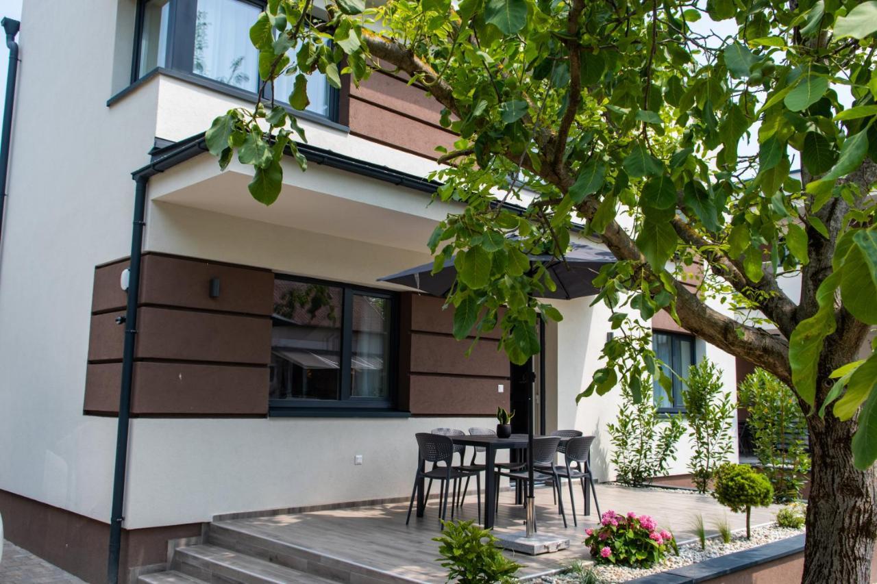 Tempo Apartman Siófok Buitenkant foto