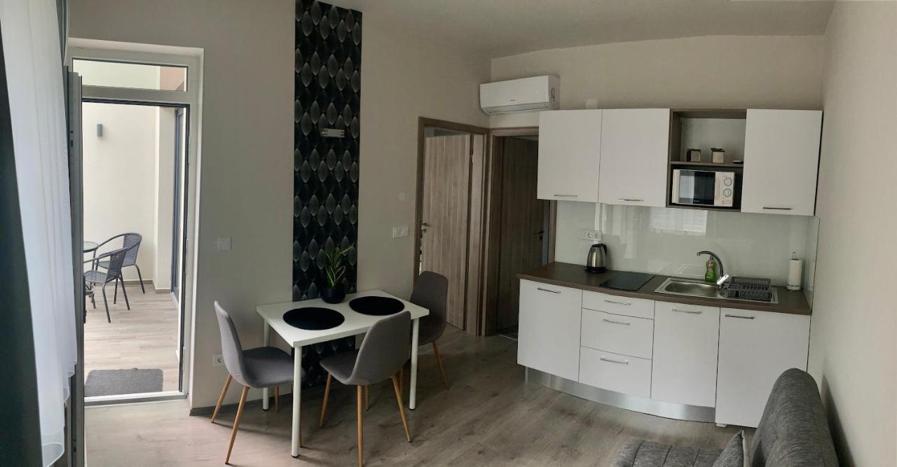 Tempo Apartman Siofok Appartement Buitenkant foto