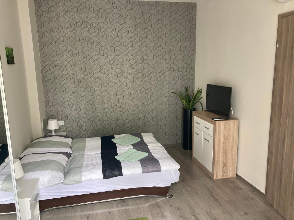 Tempo Apartman Siofok Appartement Buitenkant foto